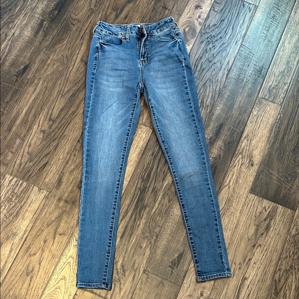 SO Women's Skinny Jeans in Classic Blue